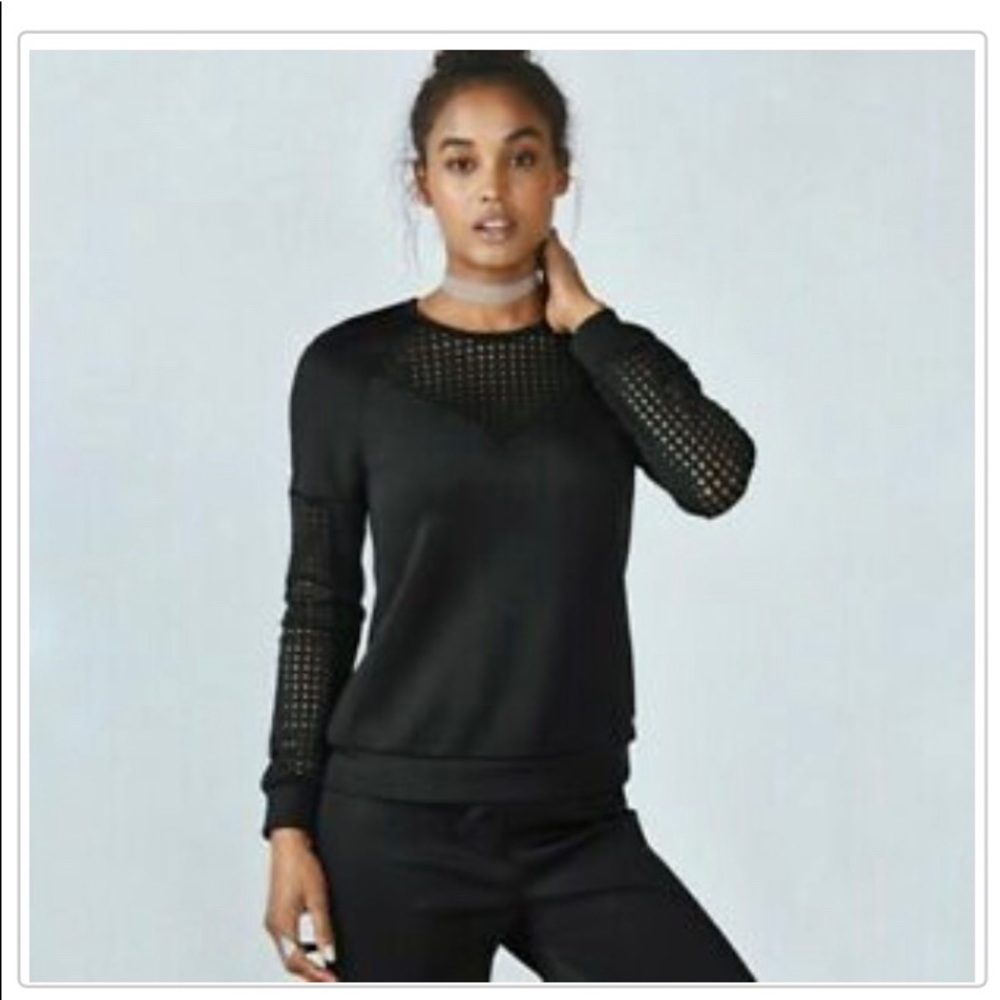 Fabletics Tilly Black Lazer Cut Sweatshirt, Crew Neck, Long Sleeve Active, LG